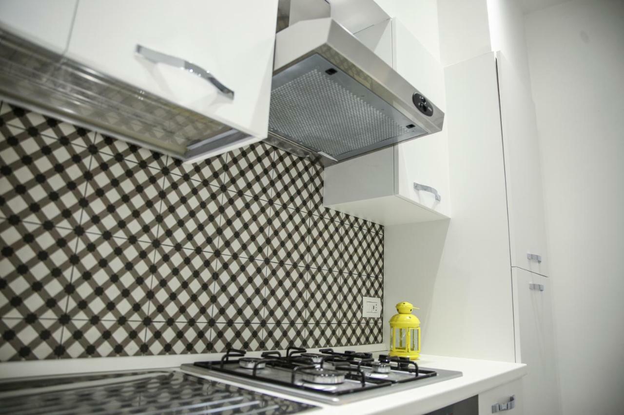 Medina Suite 24 Наполи Екстериор снимка