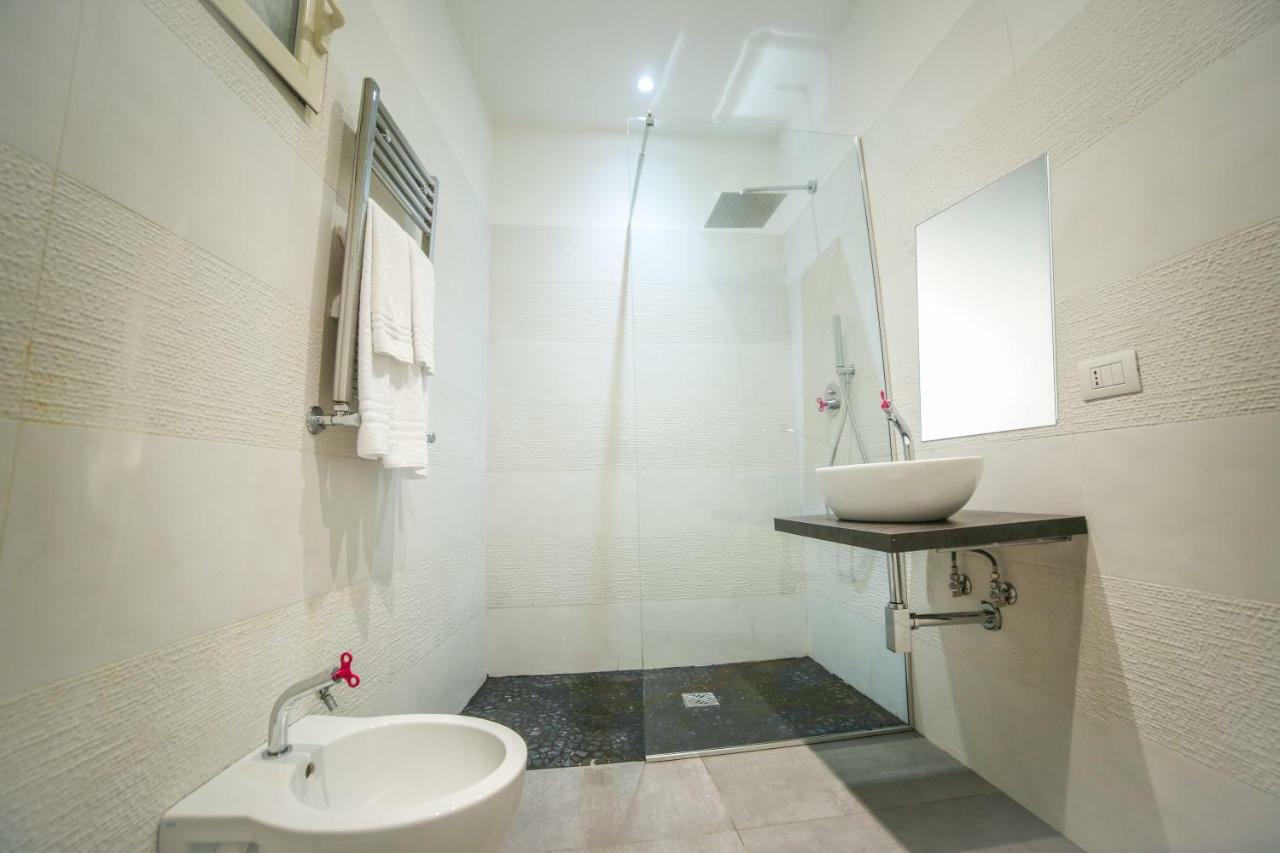 Medina Suite 24 Наполи Екстериор снимка